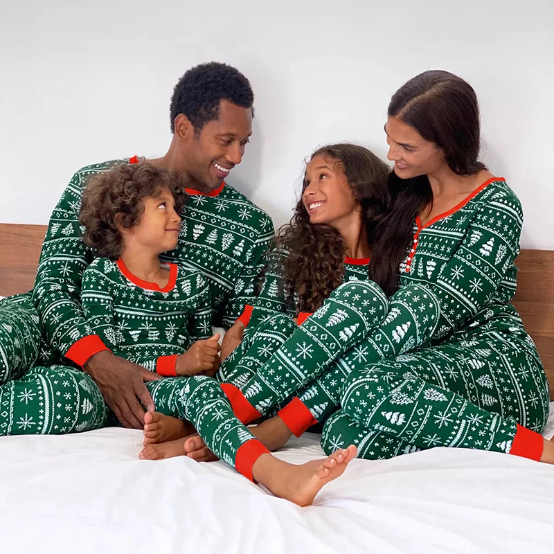 2026 christmas family matching pajamas set mother father kids clothes family look outfit baby girl rompers sleepwear pyjamas 2026 christmas family matching pajamas set mother father kids clothes family look outfit baby girl rompers sleepwear pyjamas